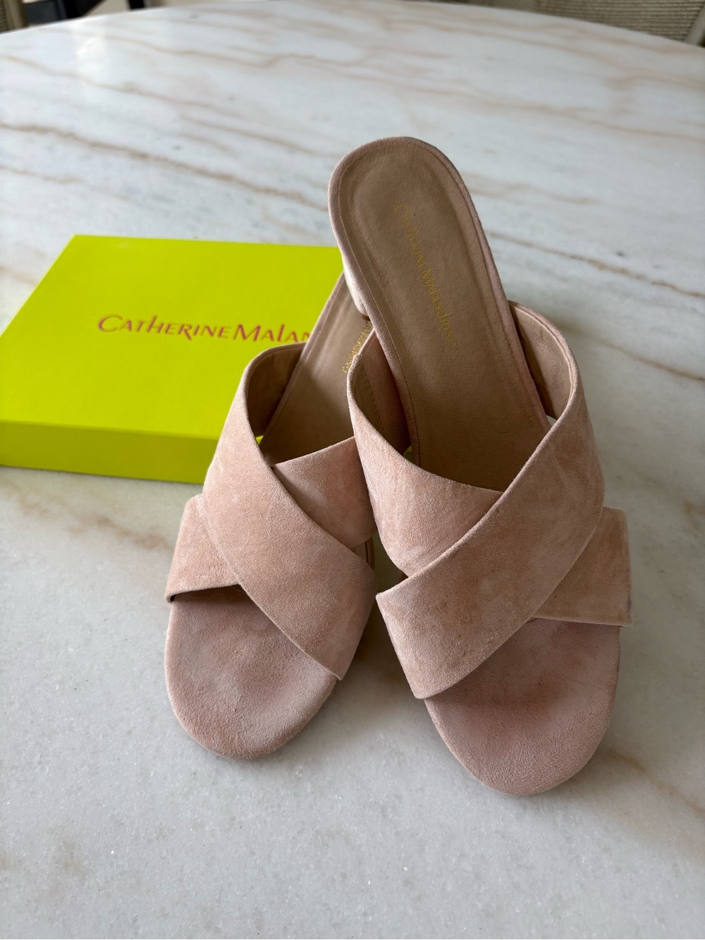 Catherine Malandrino soft pink suede sandal size 10